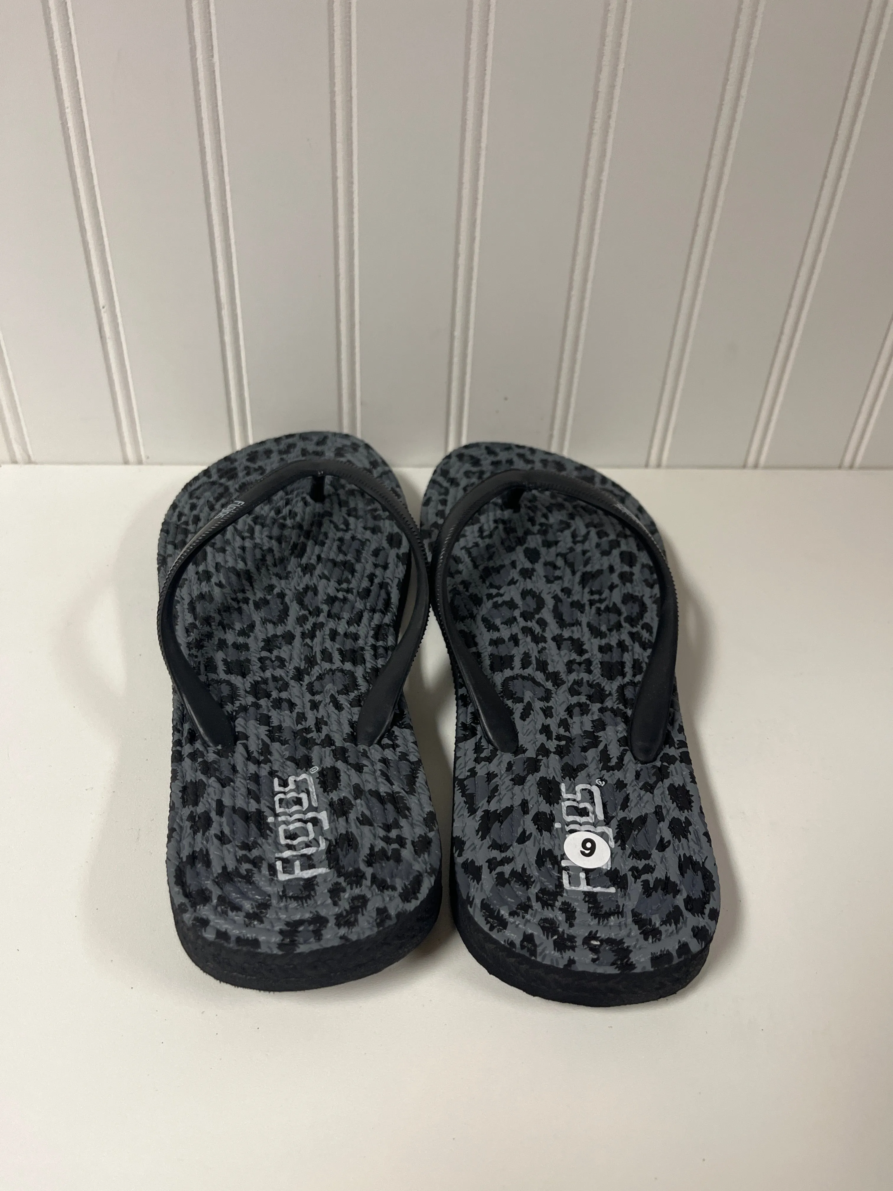 Animal Print Sandals Flip Flops Clothes Mentor, Size 9