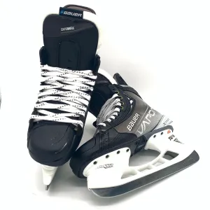 Bauer Vapor Hyperlite - Pro Stock Hockey Skates - Size 7D