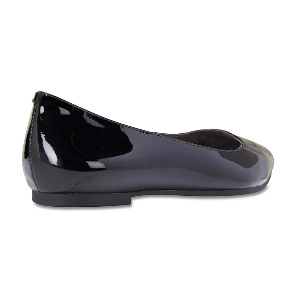 Lucia Flat in Black Patent