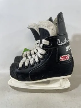 VIC USA Silver - Youth Hockey Skates - Size 3 (used) - Crazy Clearance Sale